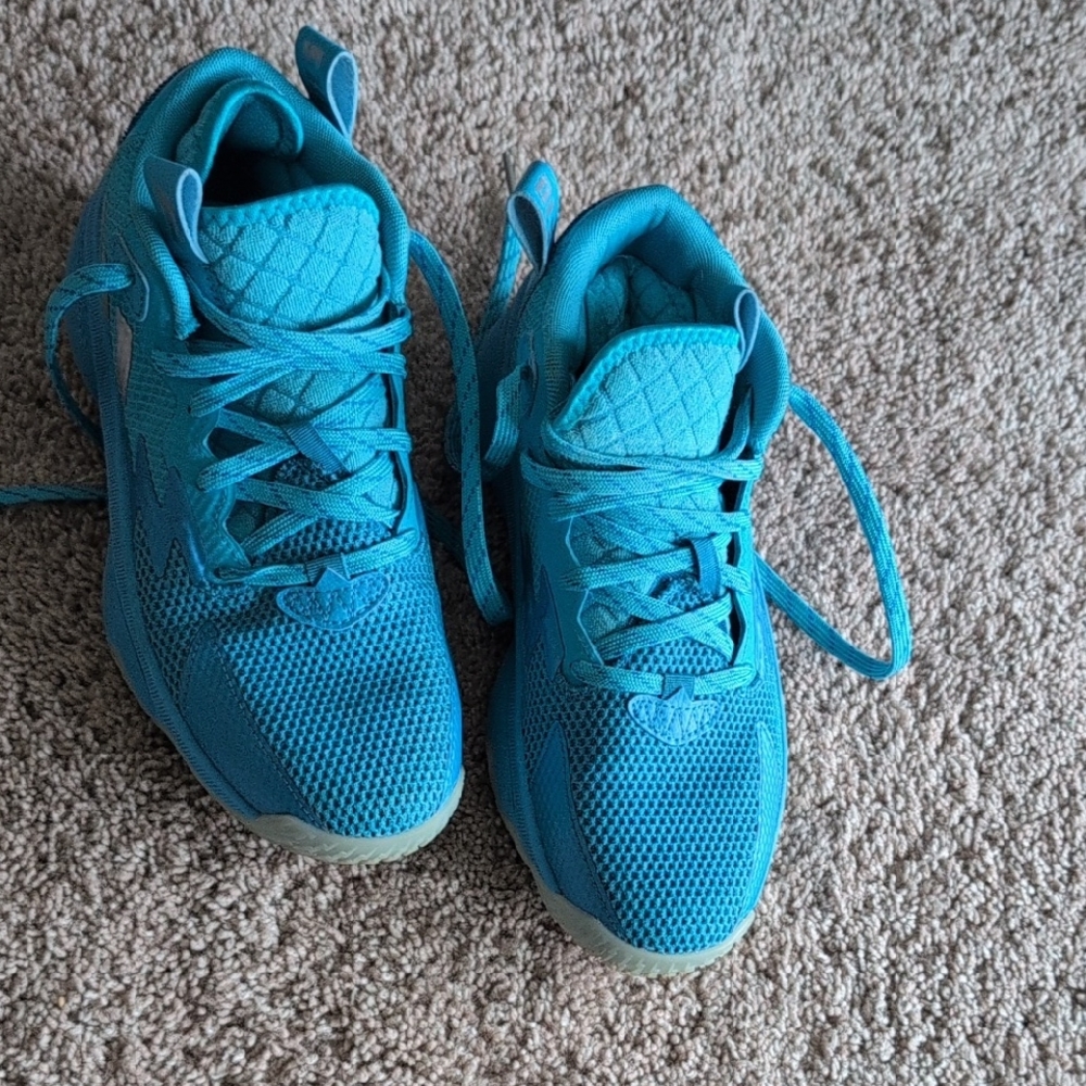 Kids Bright Teal Athletic Sneakers - Comfortable Lace-Up Shoes